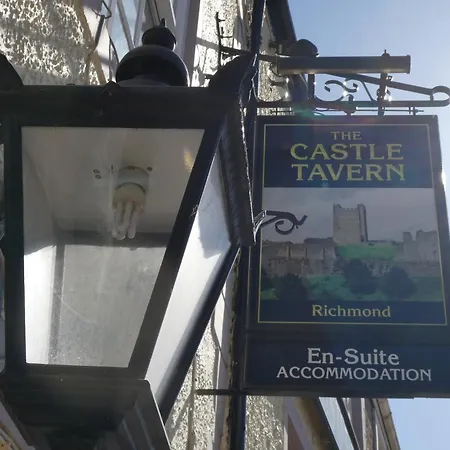 The Castle Tavern Richmond Inn